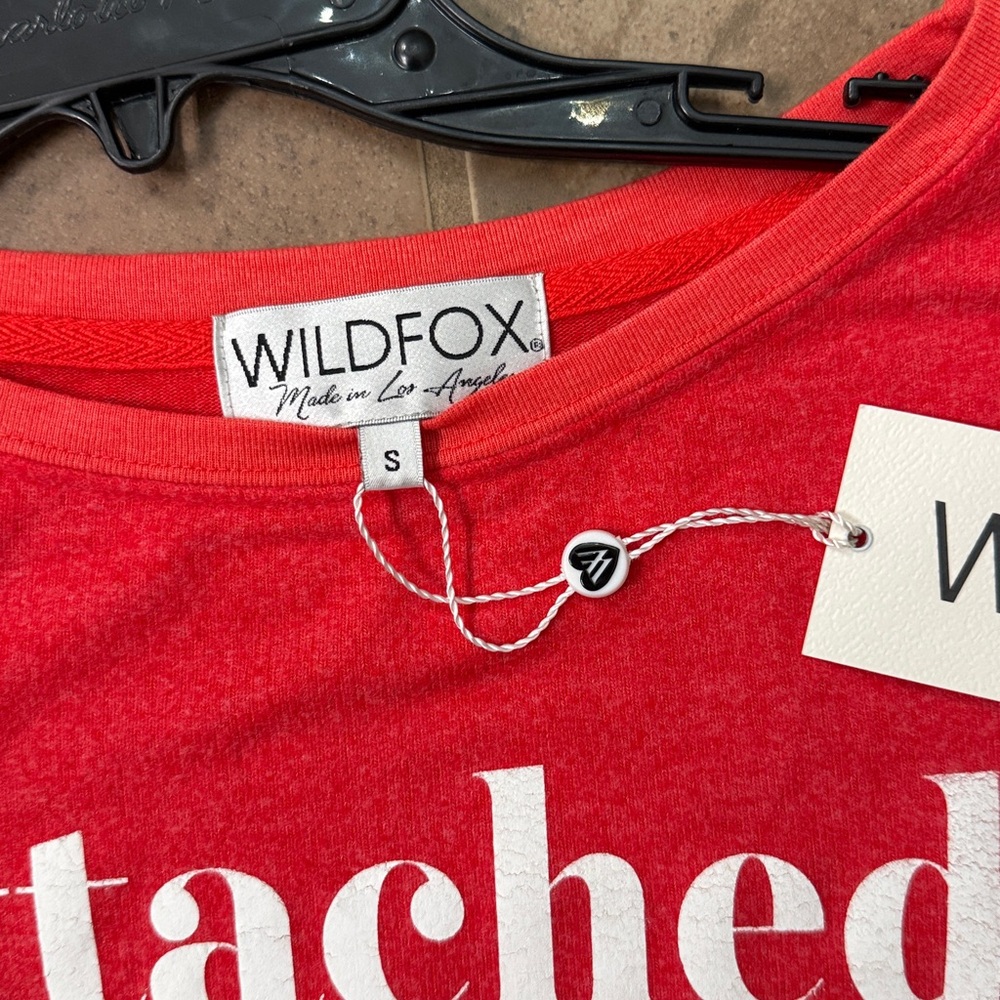 Wild fox sweater S NWT - Picture 2 of 3